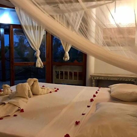 Silver Rock Hotel Malindi Exterior photo