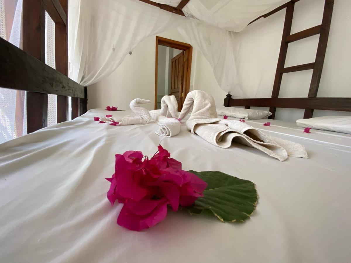 Silver Rock Hotel Malindi Exterior photo