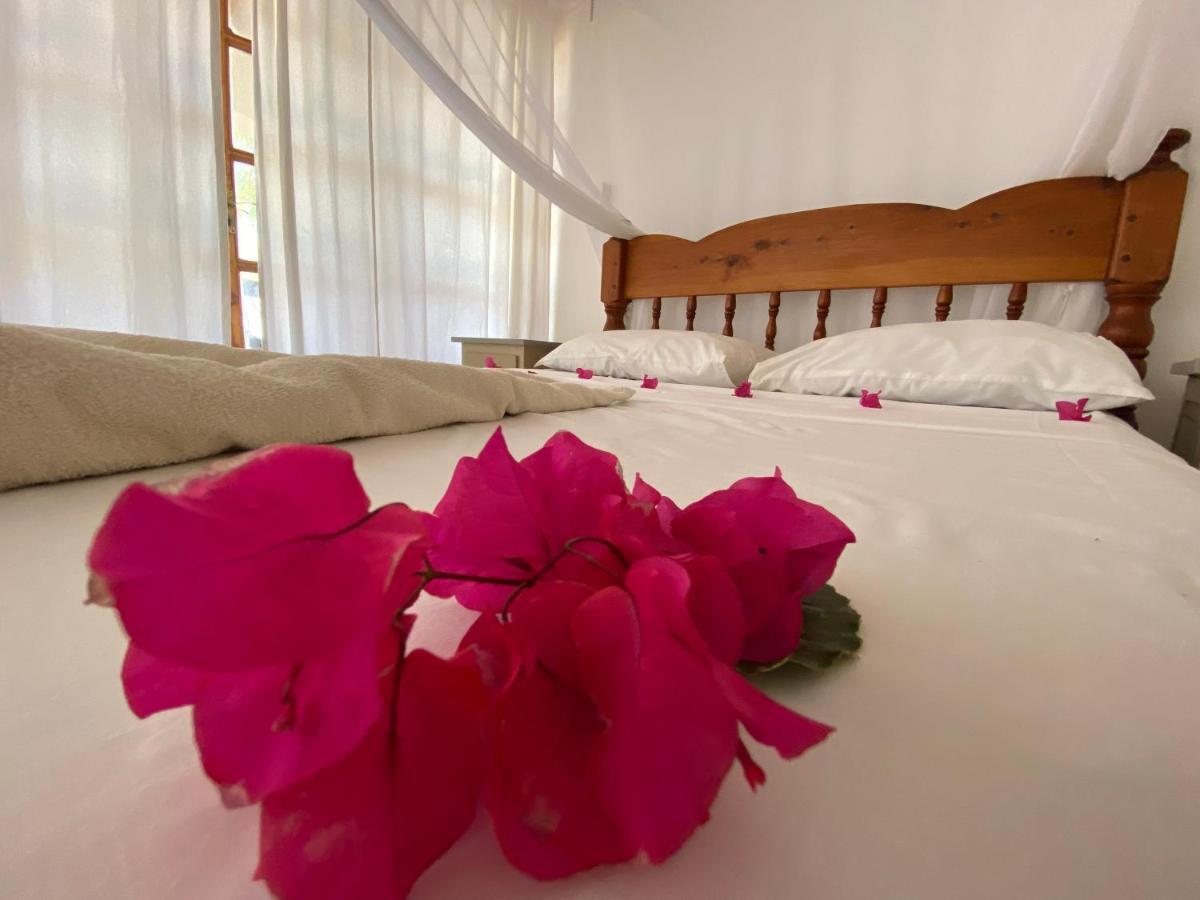 Silver Rock Hotel Malindi Exterior photo