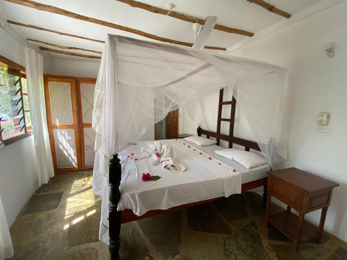 Silver Rock Hotel Malindi Exterior photo