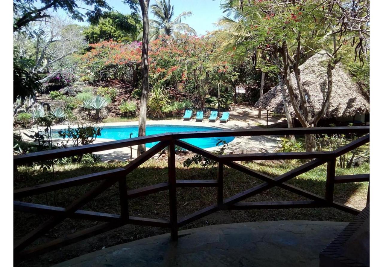Silver Rock Hotel Malindi Exterior photo